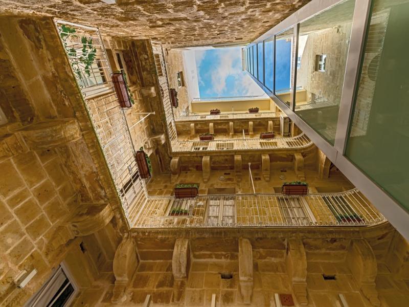 Valletta Merisi Suites Екстериор снимка